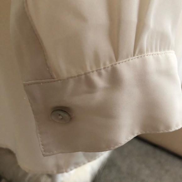 Chico’s Ivory Cream Blouse Button Front Pocket - Picture 7 of 10